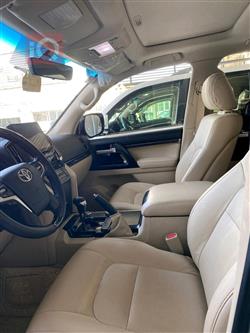 تۆیۆتا لاند کروزەر